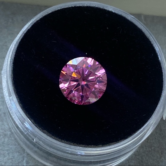 Certified, 2CT Pink Moissanite Diamond Loose (Hearts & Arrows) - Picture 12 of 16